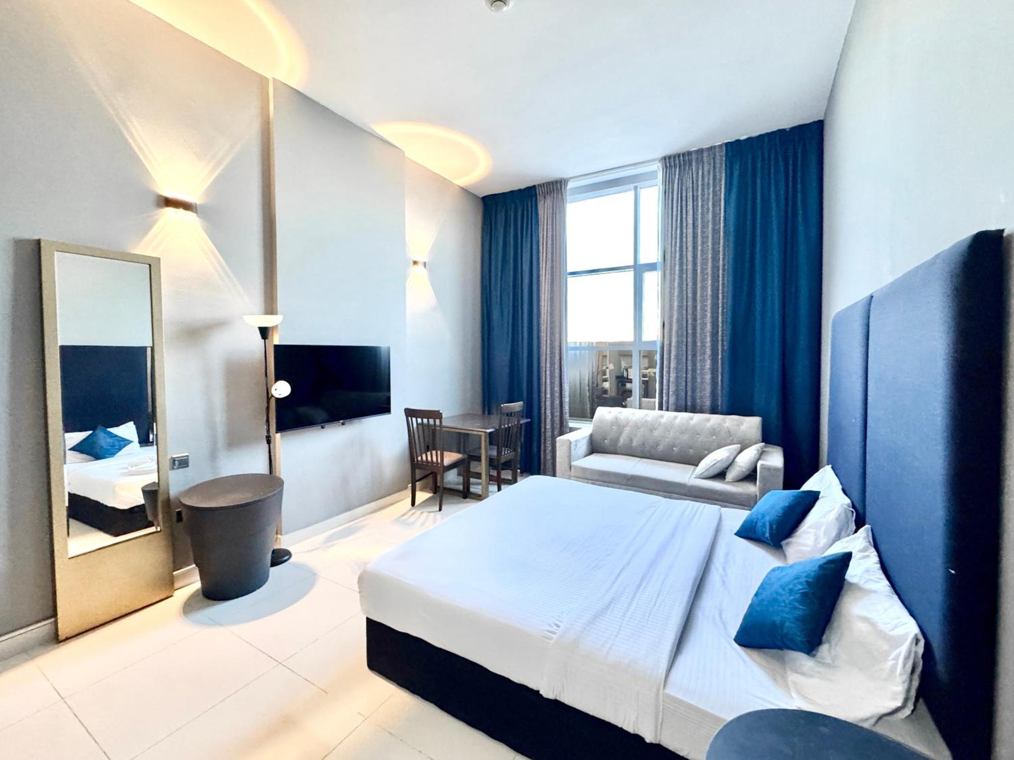 Al Manara Classic Lux *